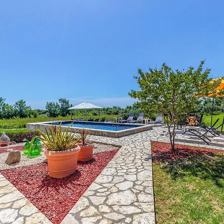 Amazing Home In Valtura * Valtura