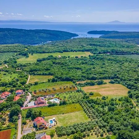 Amazing Home In Valtura