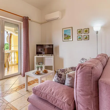 Amazing Home In Valtura Holiday home